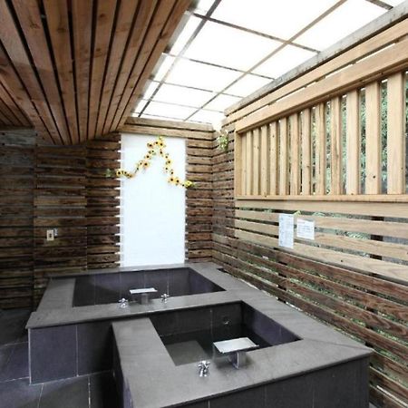 Hotspring World Wulai Hotell Exteriör bild