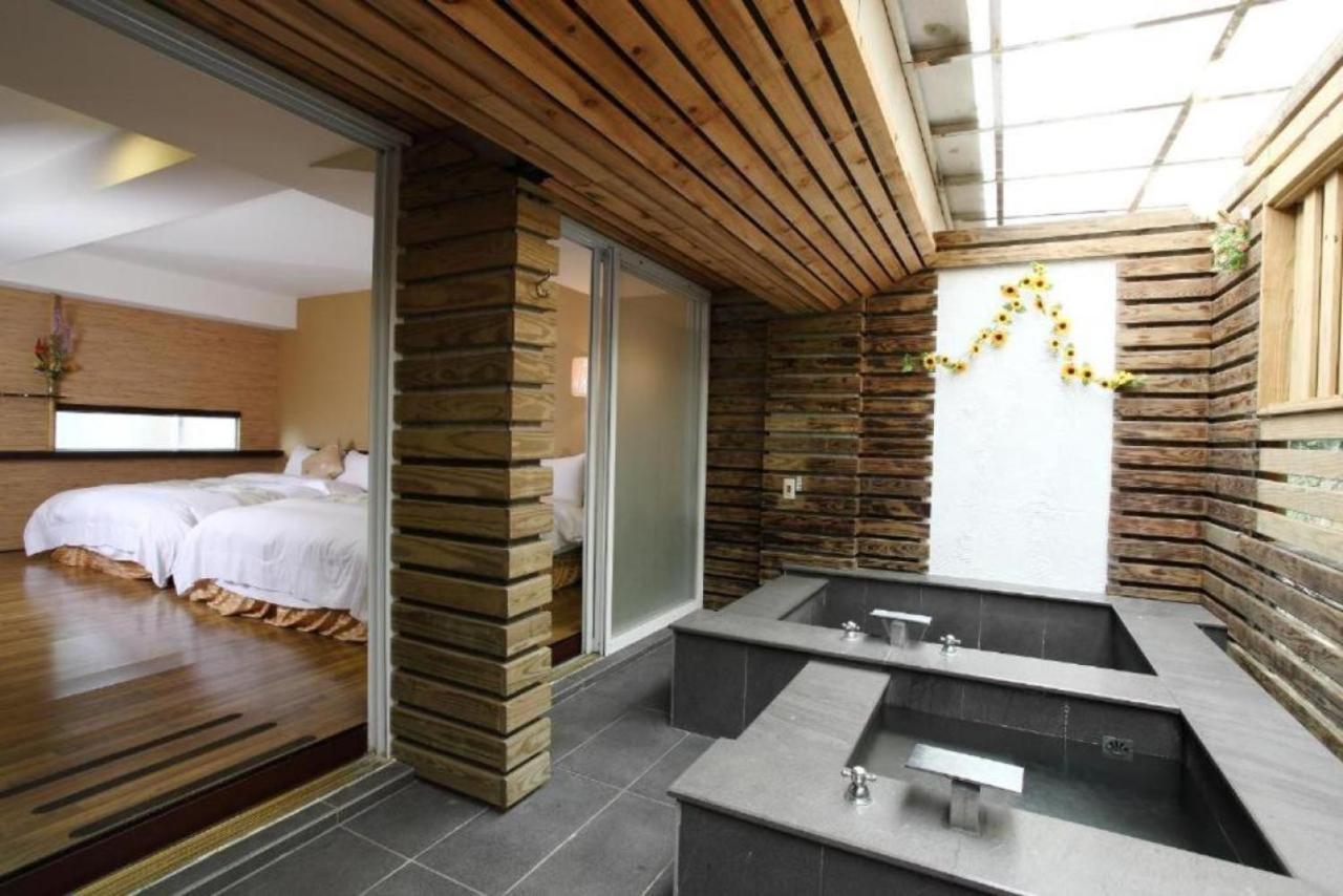 Hotspring World Wulai Hotell Exteriör bild