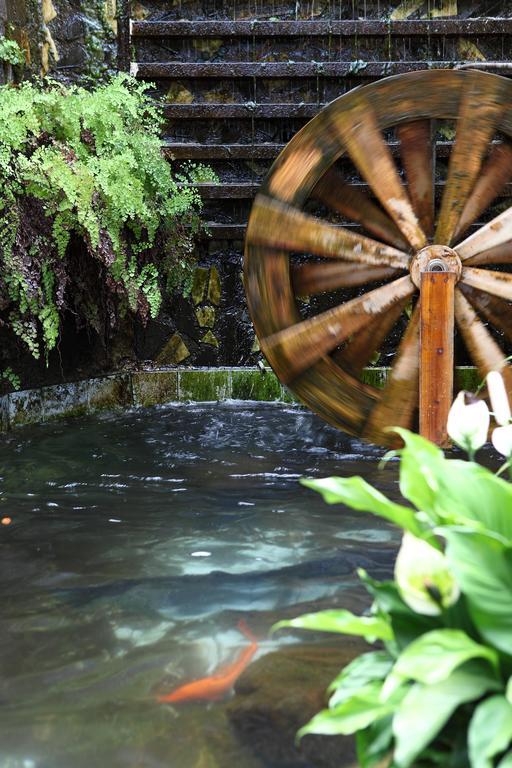 Hotspring World Wulai Hotell Exteriör bild